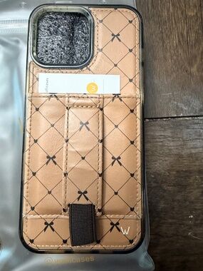 Walli Case - Criss Cross My Heart - iPhone 16 Pro Max